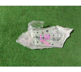 Крепление автомагнитолы