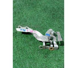 Кронштейн капота