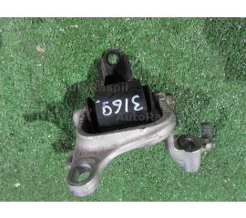 Подушка двигателя