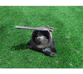 Подушка двигателя