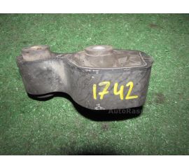 Подушка двигателя