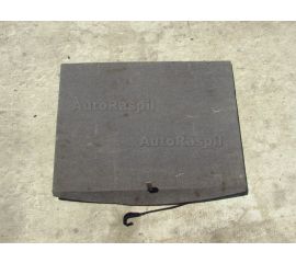 Обшивка багажника