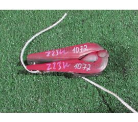 Кронштейн капота