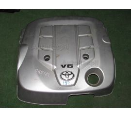 Пластиковая крышка на двс