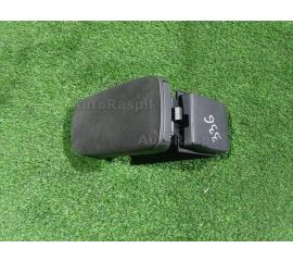 Бардачок между сиденьями