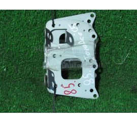 Крепление автомагнитолы