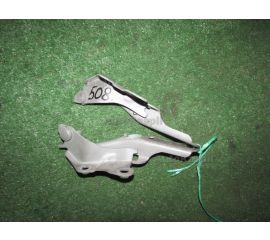 Кронштейн капота