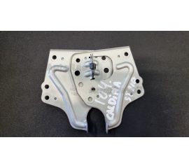 Крепление автомагнитолы