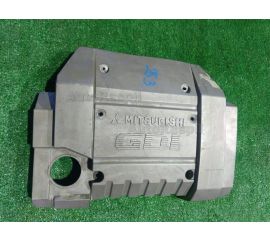 Пластиковая крышка на двс