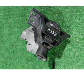 Подушка двигателя