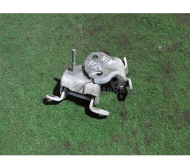 Петли на дверь