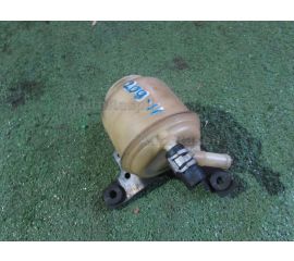 Бачок гидроусилителя руля