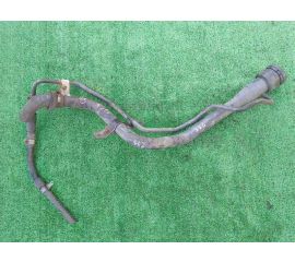 Горловина топливного бака