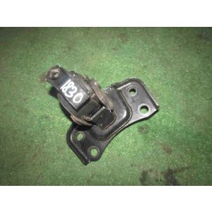 Подушка двигателя Toyota PRIUS ZVW30 2ZRFXE