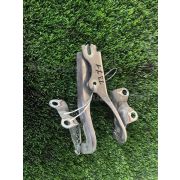 Кронштейн капота Mazda MPV LW3W L3DE