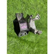 Подушка двигателя Nissan SERENA CC25 MR20DE