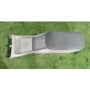 Бардачок между сиденьями Toyota NADIA SXN10 3SFE