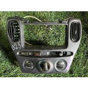 Управление печкой Toyota FUNCARGO NCP21 1NZFE