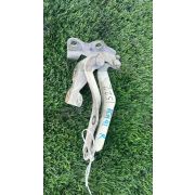 Кронштейн капота Toyota HIACE REGIUS RCH41 3RZFE