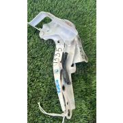 Кронштейн капота Toyota WISH ZNE10 1ZZFE