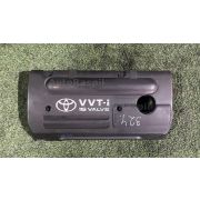 Пластиковая крышка на двс Toyota WISH ZNE10 1ZZFE