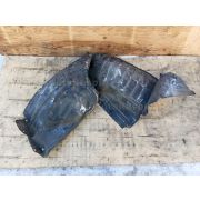 Подкрылок Nissan TIIDA С11 HR15DE