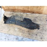 Подкрылок Nissan LIBERTY RM12 QR20DE