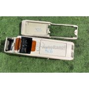 Бардачок между сиденьями Toyota HARRIER MCU35 1MZFE