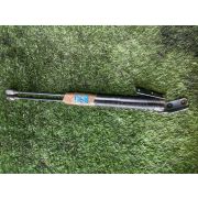 Амортизатор двери Nissan AD VFY11 QG15DE