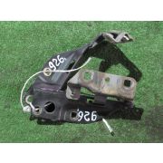 Кронштейн капота Nissan BLUEBIRD SYLPHY QG10 QG18DE