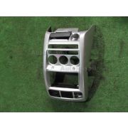 Консоль магнитофона Nissan CUBE AZ10 CGA3DE