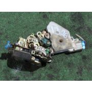 Замок двери Nissan WINGROAD WFY11 QG15DE