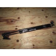 Амортизатор двери Toyota VOXY ZRR75 3ZRFE