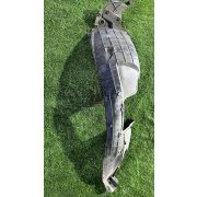 Подкрылок Nissan SERENA CC25 MR20DE