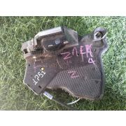 Замок двери Toyota WISH ZNE14G 1ZZFE