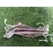 Кронштейн капота Toyota VITZ SCP10 1SZFE